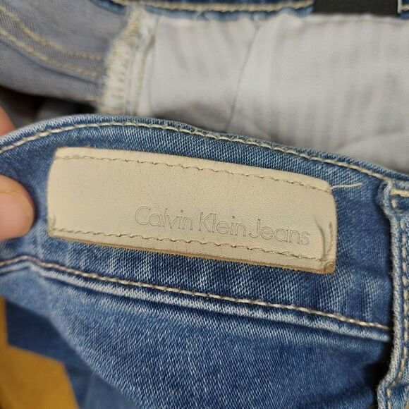Woman's Calvin Klein High Rise Ultimate Skinny Fit Jeans - Picture 13 of 13